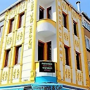 The New Season , Istambul Turquie